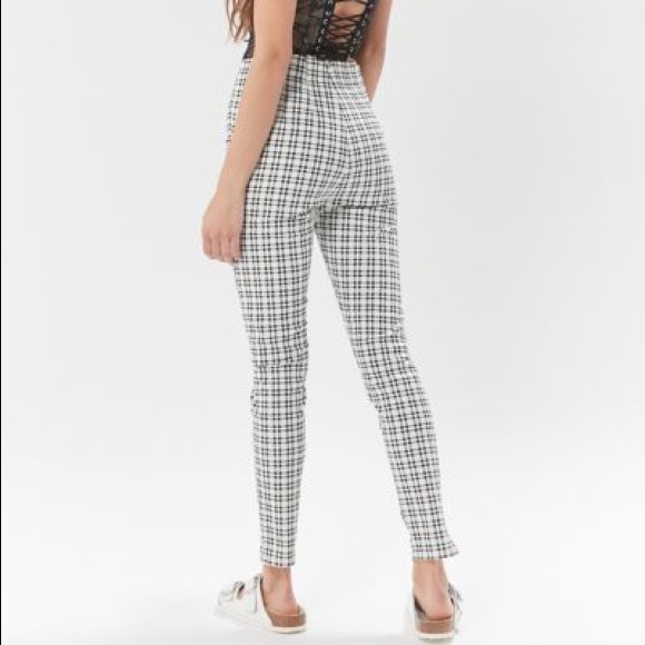 UO Dove Plaid Pinup Pant - Picture 3 of 13
